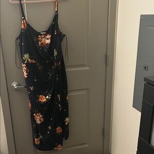 Nine Britton Black Floral Midi Dress
